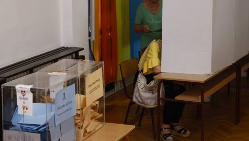 ПРВИ РЕЗУЛТАТИ ИЗБОРА У СРБИЈИ: СНС прогласио убедљиву победу; Објављени резултати за Ниш и Нови Сад