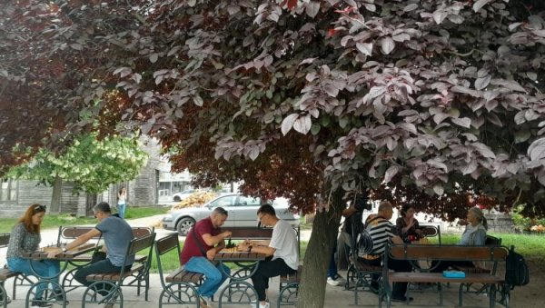 ЗА ДРУЖЕЊЕ И РЕКРЕАЦИЈУ СТАРИЈИХ КРАГУЈЕВЧАНА : Уређене сениор оазе ЗА ДРУЖЕЊЕ И РЕКРЕАЦИЈУ СТАРИЈИХ КРАГУЈЕВЧАНА : Уређене сениор оазе