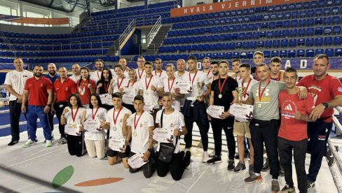 BALKANIJADA U BARU: Žetva medalja srpskih kik-boksera