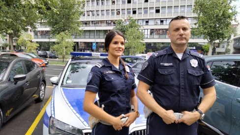 NAŠA DUŽNOST JE BILA DA POMOGNEMO: Novosadski saobraćajci Jovana Šukara i Darko Mladenović spasli život mladiću NAŠA DUŽNOST JE BILA DA POMOGNEMO: Novosadski saobraćajci Jovana Šukara i Darko Mladenović spasli život mladiću