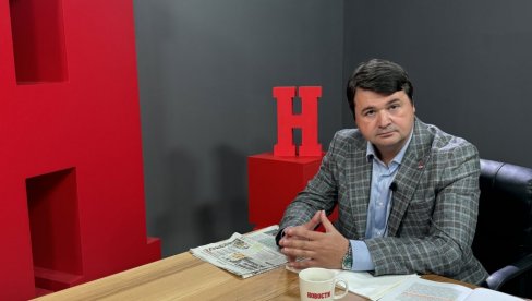 ZAŠTO JE REKTORSKI KOLEGIJUM ODBIO DIJALOG Profesor Petrov za Novosti: Saopštenja koja oni daju su štura i lapidarnog karaktea ZAŠTO JE REKTORSKI KOLEGIJUM ODBIO DIJALOG Profesor Petrov za Novosti: Saopštenja koja oni daju su štura i lapidarnog karaktea
