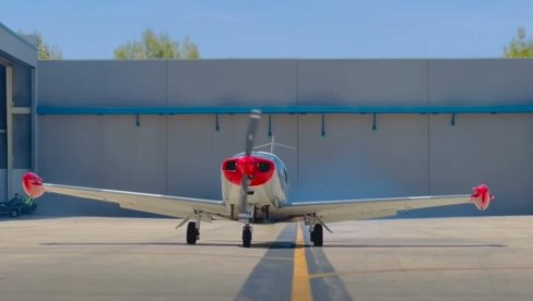 SRUŠIO SE AVION: U nesreći poginula dva vojnika SRUŠIO SE AVION: U nesreći poginula dva vojnika