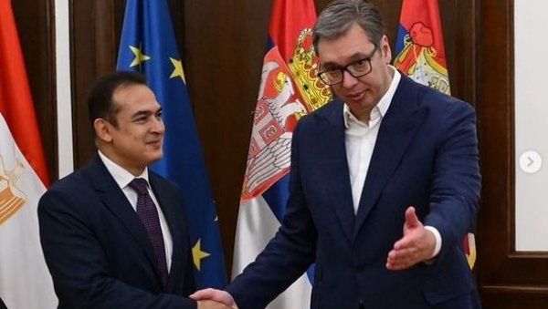 ВУЧИЋ СА АМБАСАДОРОМ САЛАХОМ: Изразио сам наду да ће Египат и даље уважавати интересе Србије у међународним организацијама ВУЧИЋ СА АМБАСАДОРОМ САЛАХОМ: Изразио сам наду да ће Египат и даље уважавати интересе Србије у међународним организацијама