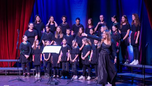 UČESNICI I IZ INOSTRANSTVA: Završen jedanaesti festival horova Slobodan Bursać (FOTO) UČESNICI I IZ INOSTRANSTVA: Završen jedanaesti festival horova Slobodan Bursać (FOTO)