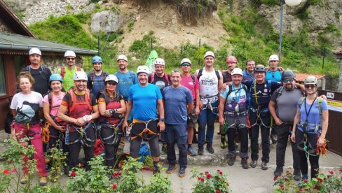 PLANINARI U GORNJAČKOJ KLISURI: Obuka vodiča u biserima prirode PLANINARI U GORNJAČKOJ KLISURI: Obuka vodiča u biserima prirode