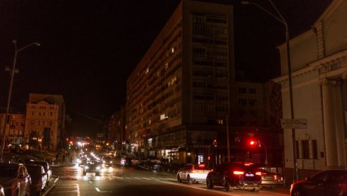 ХИТНО ИСКЉУЧЕЊЕ СТРУЈЕ У УКРАЈИНИ: Прекорачена ограничења потрошње због сталних несташица електричне енергије ХИТНО ИСКЉУЧЕЊЕ СТРУЈЕ У УКРАЈИНИ: Прекорачена ограничења потрошње због сталних несташица електричне енергије