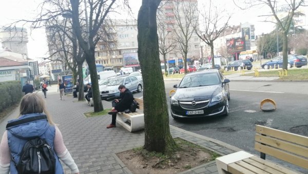 ЗАСЕДАО ЛОКАЛНИ ПАРЛАМЕНТ У БИЈЕЉИНИ: Град диже цене паркинга, а јавне установе и даље без новца из буџета ЗАСЕДАО ЛОКАЛНИ ПАРЛАМЕНТ У БИЈЕЉИНИ: Град диже цене паркинга, а јавне установе и даље без новца из буџета