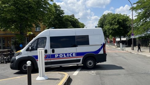 СТРАНИ ВОЈНИЦИ МАРШИРАЈУ ГРАДОМ СВЕТЛОСТИ: За безбедност током ОИ неће се бринути само француске снаге реда СТРАНИ ВОЈНИЦИ МАРШИРАЈУ ГРАДОМ СВЕТЛОСТИ: За безбедност током ОИ неће се бринути само француске снаге реда