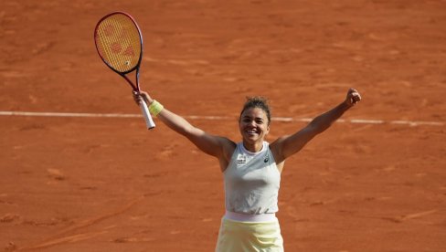 ONA JE PRVA FINALISTKINJA RIMA! Italijanka na svom terenu pobedila Amerikanku i obezbedila meč za pehar