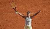 ONA JE PRVA FINALISTKINJA RIMA! Italijanka na svom terenu pobedila Amerikanku i obezbedila meč za pehar