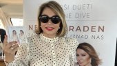 SAMO JE NEBO IZNAD NAS: Neda Ukraden održala promociju albuma na brodu (FOTO) SAMO JE NEBO IZNAD NAS: Neda Ukraden održala promociju albuma na brodu (FOTO)