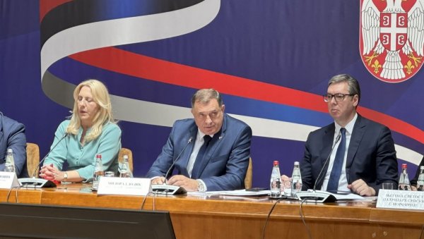 ПОНОСАН САМ ШТО САМ САРАДНИК ВУЧИЋА Додик: Српска ће Дан Републике убудуће обележавати 15. фебруара ПОНОСАН САМ ШТО САМ САРАДНИК ВУЧИЋА Додик: Српска ће Дан Републике убудуће обележавати 15. фебруара
