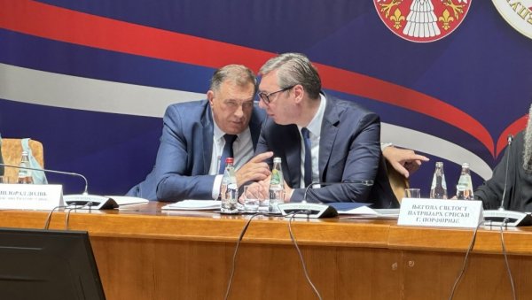 Вучић: Србија у понедељак уплаћује 10 милиона евра за аутопут Бијељина-Сремска Рача Вучић: Србија у понедељак уплаћује 10 милиона евра за аутопут Бијељина-Сремска Рача