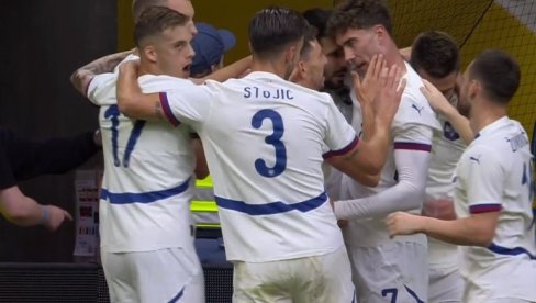 SRPSKA MAJSTORIJA: Ovako su orlovi dali drugi gol Švedskoj (VIDEO) SRPSKA MAJSTORIJA: Ovako su orlovi dali drugi gol Švedskoj (VIDEO)