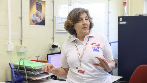RENDGENSKI PRECIZNE ANALIZE UZORAKA JEZGARA: Kristalograf Irena Petrović Prelević je u NTC-u glavni specijalista za mineraloška ispitivanja RENDGENSKI PRECIZNE ANALIZE UZORAKA JEZGARA: Kristalograf Irena Petrović Prelević je u NTC-u glavni specijalista za mineraloška ispitivanja