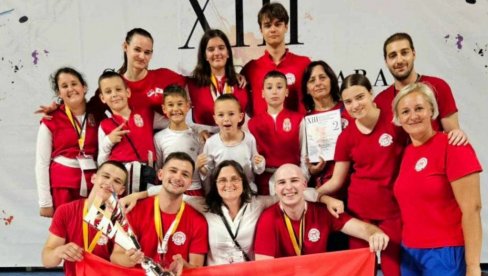 ISTORIJSKI USPEH SRPSKIH SAMURAJA: Reprezentativci u japanskom mačevanju osvojili 13 medalja na Evropskom prvenstvu ISTORIJSKI USPEH SRPSKIH SAMURAJA: Reprezentativci u japanskom mačevanju osvojili 13 medalja na Evropskom prvenstvu