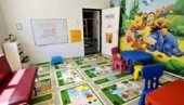 ДА СЕ ЛАКШЕ ЧЕКА КОД ЛЕКАРА: Ђаци скупили новац и уредили дечију чекаоницу у Дому здравља у Сопоту