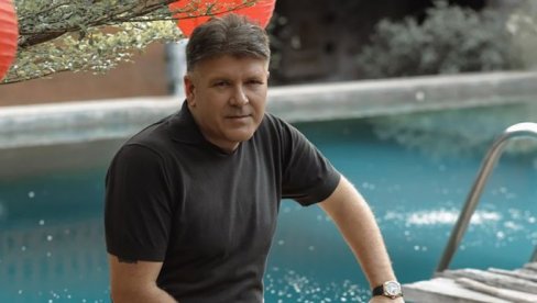 POVRATAK BANETA BOJANIĆA: Album konačno ugledao svetlost dana, ljudi oduševljeni (FOTO/VIDEO) POVRATAK BANETA BOJANIĆA: Album konačno ugledao svetlost dana, ljudi oduševljeni (FOTO/VIDEO)