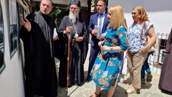 ОТВОРЕНА ИЗЛОЖБА ФОТОГРАФИЈА: ,,Преподобни Јустин Ћелијски и Врањски“ ОТВОРЕНА ИЗЛОЖБА ФОТОГРАФИЈА: ,,Преподобни Јустин Ћелијски и Врањски“
