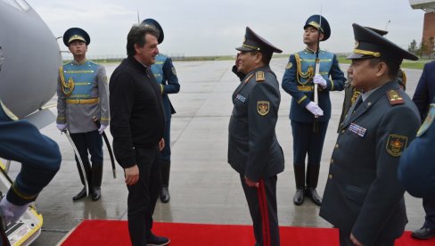 GAŠIĆ STIGAO U ASTANU: Ministar odbrane započeo zvaničnu posetu Kazahstanu (FOTO) GAŠIĆ STIGAO U ASTANU: Ministar odbrane započeo zvaničnu posetu Kazahstanu (FOTO)