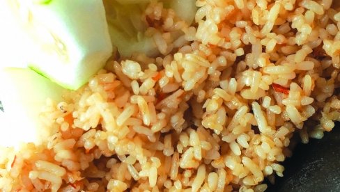 TRIK KOJI UVEK UPALI: Ispržite pirinač poput profesionalca TRIK KOJI UVEK UPALI: Ispržite pirinač poput profesionalca
