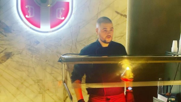 ВРХУНСКА ИСХРАНА ЧЕКА ОРЛОВЕ У НЕМАЧКОЈ: Кувар Мирослав део експедиције ФСС у Немачкој ВРХУНСКА ИСХРАНА ЧЕКА ОРЛОВЕ У НЕМАЧКОЈ: Кувар Мирослав део експедиције ФСС у Немачкој