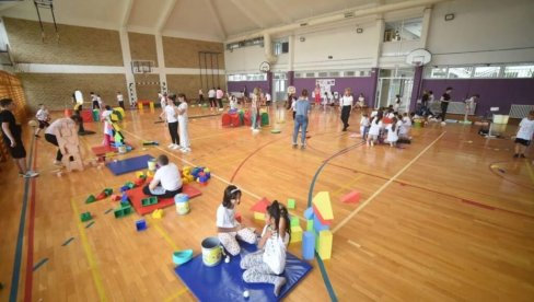 UČIMO SVI ZAJEDNO: Važnost inkluzivnog obrazovanja u društvu UČIMO SVI ZAJEDNO: Važnost inkluzivnog obrazovanja u društvu
