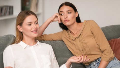 DA TUĐE NE BUDE SLAĐE: Uživajmo u sopstvenoj sreći DA TUĐE NE BUDE SLAĐE: Uživajmo u sopstvenoj sreći
