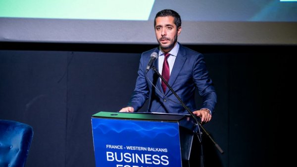 ВЕЋ ДОГОДИНЕ КОРИСТ ОД СПОРАЗУМА СА КИНЕЗИМА: Интервју - Томислав Момировић, министар унутрашње и спољне трговине ВЕЋ ДОГОДИНЕ КОРИСТ ОД СПОРАЗУМА СА КИНЕЗИМА: Интервју - Томислав Момировић, министар унутрашње и спољне трговине