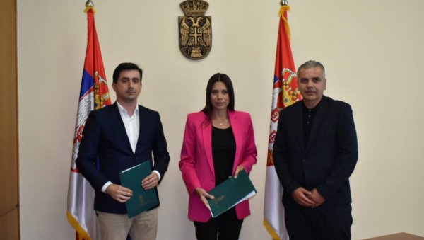 ВУЈОВИЋ: Креће изградња постројења за прераду отпадних вода у Сечњу, решавамо велики проблем грађана ВУЈОВИЋ: Креће изградња постројења за прераду отпадних вода у Сечњу, решавамо велики проблем грађана