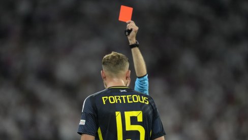 UEFA NEMA MILOSTI: Bio si previše grub na meču, dva meča ne možeš da igraš na EURO 2024! UEFA NEMA MILOSTI: Bio si previše grub na meču, dva meča ne možeš da igraš na EURO 2024!