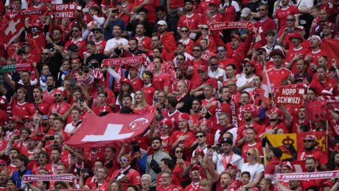 PRAVO ČUDO: UEFA kaznila Švajcarce zbog zastave terorističke OVK na Evropskom prvenstvu u fudbalu PRAVO ČUDO: UEFA kaznila Švajcarce zbog zastave terorističke OVK na Evropskom prvenstvu u fudbalu