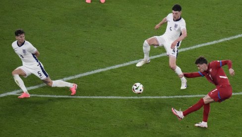 OTPISANI POKAZALI ZUBE! Srbija izgubila od Engleske, ali mnoge oduševila na startu EURO 2024! OTPISANI POKAZALI ZUBE! Srbija izgubila od Engleske, ali mnoge oduševila na startu EURO 2024!