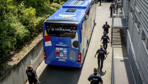 RUSIJA ĆE BITI BESNA: Usred EURO 2024 se menjaju propisi zbog lukavstva Srba, važe na utakmicama, ali i van njih! RUSIJA ĆE BITI BESNA: Usred EURO 2024 se menjaju propisi zbog lukavstva Srba, važe na utakmicama, ali i van njih!
