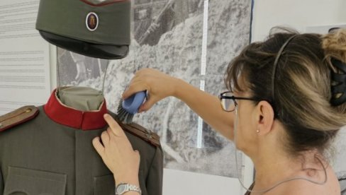 VELIKO SPREMANJE SRPSKE KUĆE NA KRFU: Tim istorijskog muzeja Srbije pripremio postavku ѕa predstojeću sezonu (FOTO) VELIKO SPREMANJE SRPSKE KUĆE NA KRFU: Tim istorijskog muzeja Srbije pripremio postavku ѕa predstojeću sezonu (FOTO)