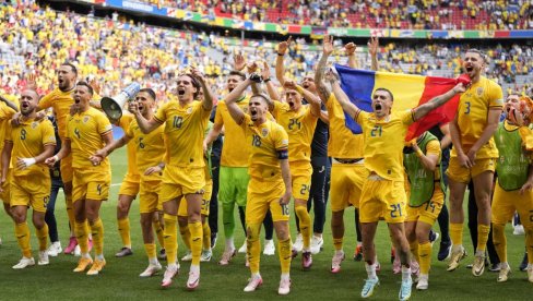 TRIKOLORI DOMINIRAJU U SVOJOJ GRUPI: Litvanci jedini pokazali zube Rumunima TRIKOLORI DOMINIRAJU U SVOJOJ GRUPI: Litvanci jedini pokazali zube Rumunima