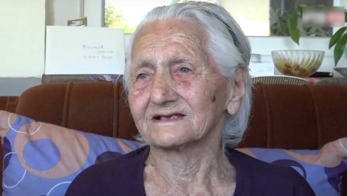 БАКА ВЕРА ИЗ КРАЉЕВА НАПУНИЛА 100 ГОДИНА: Проговорила о свом животу, па упутила тужну поруку БАКА ВЕРА ИЗ КРАЉЕВА НАПУНИЛА 100 ГОДИНА: Проговорила о свом животу, па упутила тужну поруку