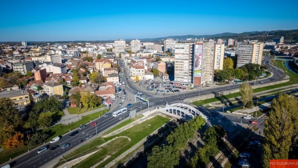 ОТВОРЕН 20. ШУМАДИЈСКИ САЈАМ ПОЉОПРИВРЕДЕ У КРАГУЈЕВЦУ: Учествује преко 100 излагача ОТВОРЕН 20. ШУМАДИЈСКИ САЈАМ ПОЉОПРИВРЕДЕ У КРАГУЈЕВЦУ: Учествује преко 100 излагача