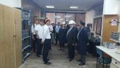 ОГРОМНО ИНТЕРЕСОВАЊЕ ЗА СРПСКЕ ЖЕЛЕЗНИЦЕ: Кинески представници обишли погоне фабрика Гоша и Желвоз (ФОТО)
