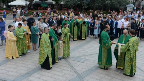 LITIJA GRADSKIM ULICAMA: Kraljevčani predstojećeg vikend obeležavaju Svetu Trojicu LITIJA GRADSKIM ULICAMA: Kraljevčani predstojećeg vikend obeležavaju Svetu Trojicu