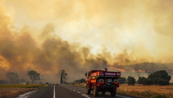 БРОЈ ПОГИНУЛИХ У ТУРСКОЈ НАСТАВЉА ДА РАСТЕ: Пожар однео 76 живота (ВИДЕО) БРОЈ ПОГИНУЛИХ У ТУРСКОЈ НАСТАВЉА ДА РАСТЕ: Пожар однео 76 живота (ВИДЕО)