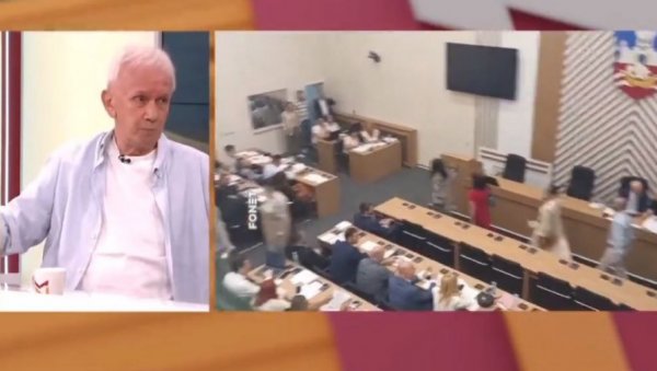 ПОЗИВИ СА НОВЕ С ЗА НАСИЛНУ СМЕНУ ВУЧИЋА: Ми смо врхунски у силеџијству, шорка би преокренула ситуацију! ПОЗИВИ СА НОВЕ С ЗА НАСИЛНУ СМЕНУ ВУЧИЋА: Ми смо врхунски у силеџијству, шорка би преокренула ситуацију!