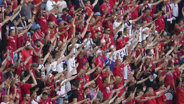 НИШТА ОД ПРЕМИЈА! Фудбалски савез Чешке казнио репрезентативце због навијача