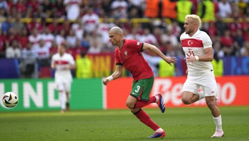 POTPUNO LUDA UTAKMICA NA EURO 2024: Portugal overio nokaut fazu uz najčudniji gol na prvenstvu POTPUNO LUDA UTAKMICA NA EURO 2024: Portugal overio nokaut fazu uz najčudniji gol na prvenstvu