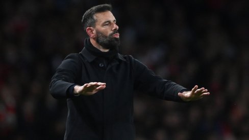 POVRATAK NA MESTO USPEHA: Rud van Nistelroj u Mančester junajtedu? POVRATAK NA MESTO USPEHA: Rud van Nistelroj u Mančester junajtedu?