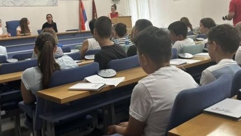 ŠKOLE KAO PROZJUMERI: I u Kragujevcu će šest škola koristiti solarnu energiju ŠKOLE KAO PROZJUMERI: I u Kragujevcu će šest škola koristiti solarnu energiju