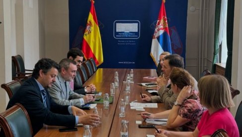 MINISTAR MALI SA AMBASADOROM KRALJEVINE ŠPANIJE U SRBIJI: Važni razgovori o zajedničkim projektima i odnosima dve zemlje (FOTO) MINISTAR MALI SA AMBASADOROM KRALJEVINE ŠPANIJE U SRBIJI: Važni razgovori o zajedničkim projektima i odnosima dve zemlje (FOTO)