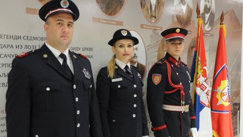 BEZBEDNOST NA VISOKOM NIVOU: Kraljevački policajci sumirali rezultate rada između dva praznika BEZBEDNOST NA VISOKOM NIVOU: Kraljevački policajci sumirali rezultate rada između dva praznika