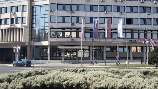 ЛИСТА „НОВИ САД СУТРА“ ОСВОЈИЛА ВЕЋИНУ ОДБОРНИЧКИХ МАНДАТА: ГИК донео укупни извештај о резултатима локалних избора ЛИСТА „НОВИ САД СУТРА“ ОСВОЈИЛА ВЕЋИНУ ОДБОРНИЧКИХ МАНДАТА: ГИК донео укупни извештај о резултатима локалних избора