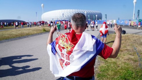 RUSIJA OPET ODUŠEVLJENA SRBIMA! Evo šta su srpski navijači uradili u Minhenu RUSIJA OPET ODUŠEVLJENA SRBIMA! Evo šta su srpski navijači uradili u Minhenu